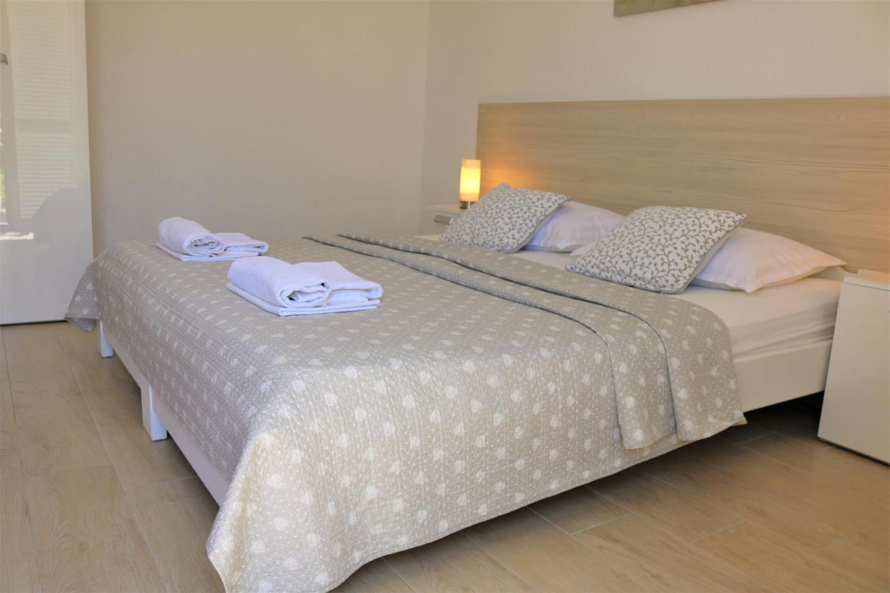 Apartments Irma Baška Voda Exterior foto