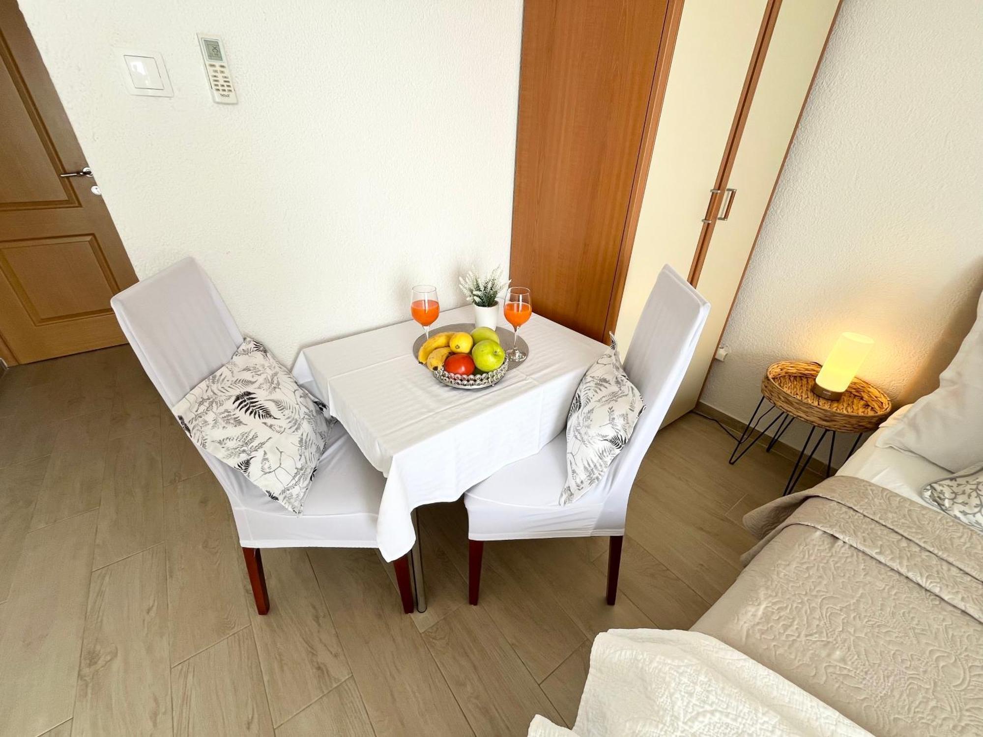 Apartments Irma Baška Voda Exterior foto